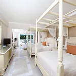 Bahia Principe Luxury Runaway Bay (Adults Only)