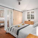 Villas Manzelle - Luxury Villas On The Beach