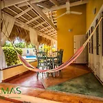 Villa Las Palmas