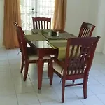 Lynn\'S Place