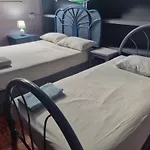 Il Triangolo Hostel
