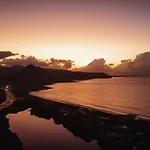 876 Ja Oasis & Homestay - By Kingston Airport