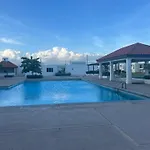 Large Luxurious Beach Front At Bayfront Villa