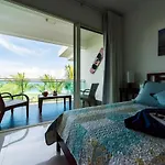 Seawinds Studio - Beachfront Getaway
