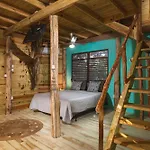 Mondi Lodge