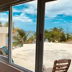 Ventana Al Atlantico At Arecibo 681 Ocean Drive