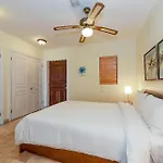 Hotel La Vista Azul