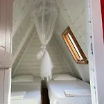 Domaine De Meilly - M&P Concept Tipis Vue Mer