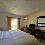 Selva Boutique Hotel - Luquillo Oceanfront Retreat - Adults Only