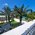 Cayman Luxury Rentals At The Grove