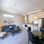 Cayman Luxury Rentals At The Grove