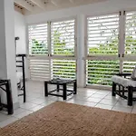 Lf Jungle Retreat