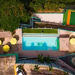 Hotel Vista Verde