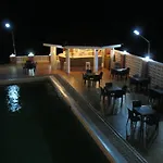 Fisherman\'S Inn Hotel