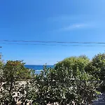 Vista Al Mar Live