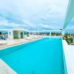 Rooftop Pool Ducassi Stuios Suites Los Corales Hotel Beach Club & Spa
