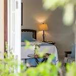 Admiral\'S Inn And Gunpowder Suites