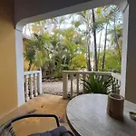 The Dive Hut - Boutique Apartments