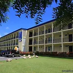 Faro Suites And Conference Center