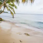 Darrel Cot Beachfront Cottage