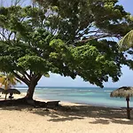 Appartement Anse Des Rochers St Francois Ticazcreole