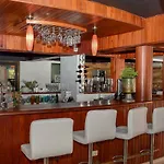 Onyx Aparta Hotel