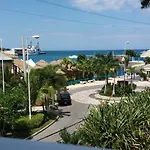 Ocho Rios Boardwalk Apartment