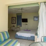 Moonlight Beach Studio At Montego Bay Club Resort