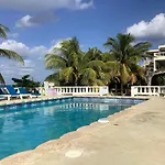 Cariblue Hotel & Scuba Resort