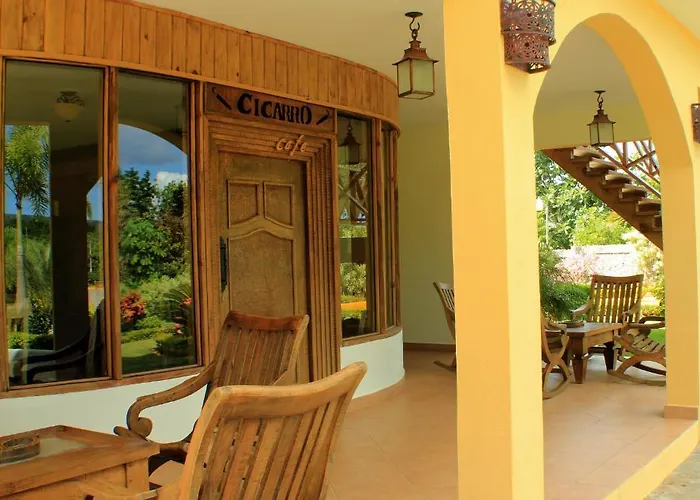 Grand Hotel Las Galeras Suites & Spa