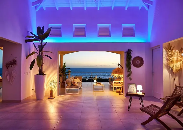 Coral Estate Retals - Villa Rentals