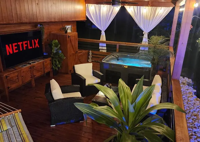 Palm\'S Luxury Suite With Private Jacuzzi