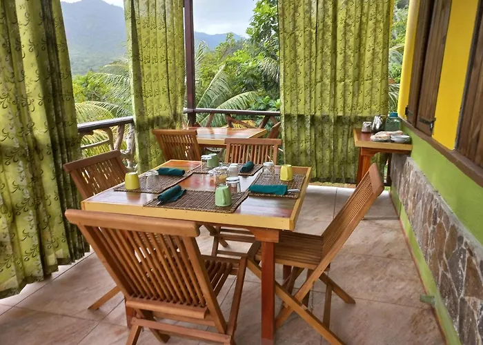 Serenity Lodges Dominica