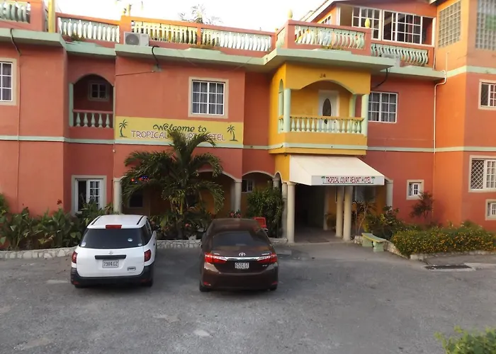 Tropical Court Hotel