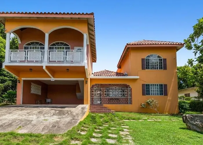 Yanceylargoestate- 3 Bedroom Villa Withmountain Views Villa