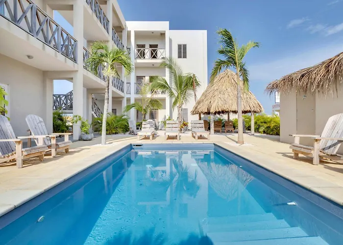 Sunset Breeze Penthouse With A View Towards The Sea