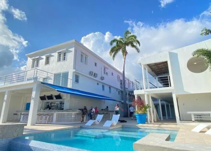 Seaview Beach Hotel