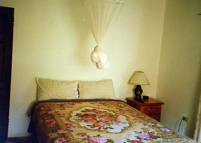 Boston Beach Guesthouse