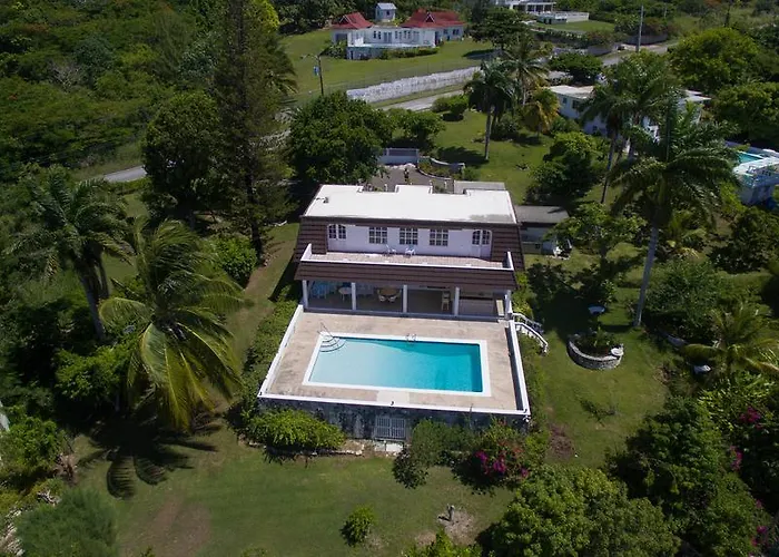 Burlingames Villa