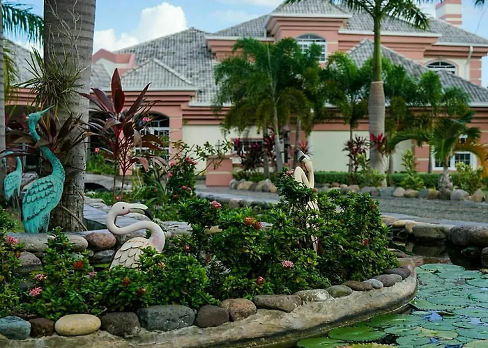 Villa Dora Mae