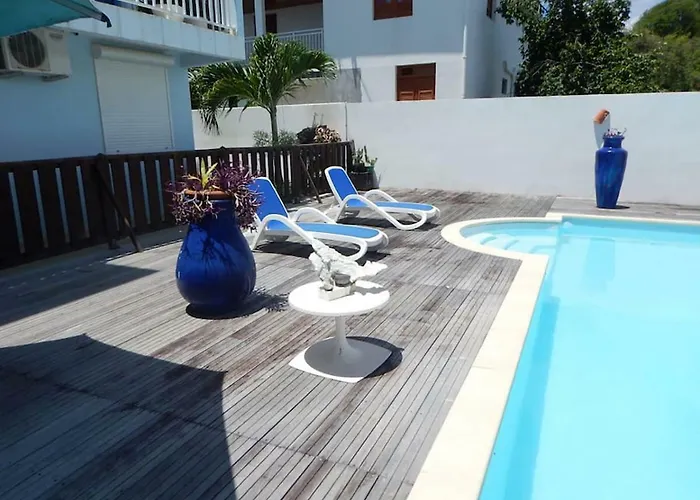 Bed & Breakfast - 6 Suites - Piscine Et Plage Pointe Faula
