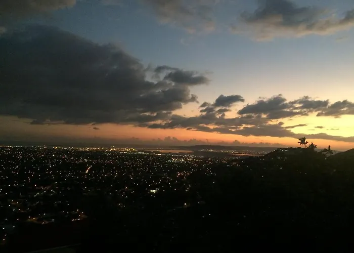 Hill Retreat - Kingston