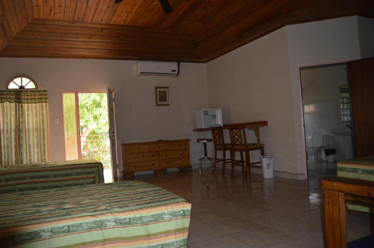Casa De Shalom Hotel Ocho Rios