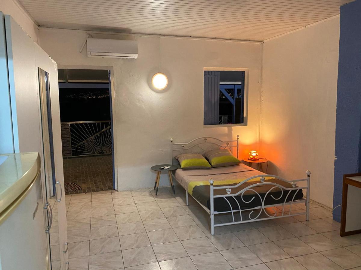 Apartment Les Pieds Dans L'eau Les Trois-Ilets