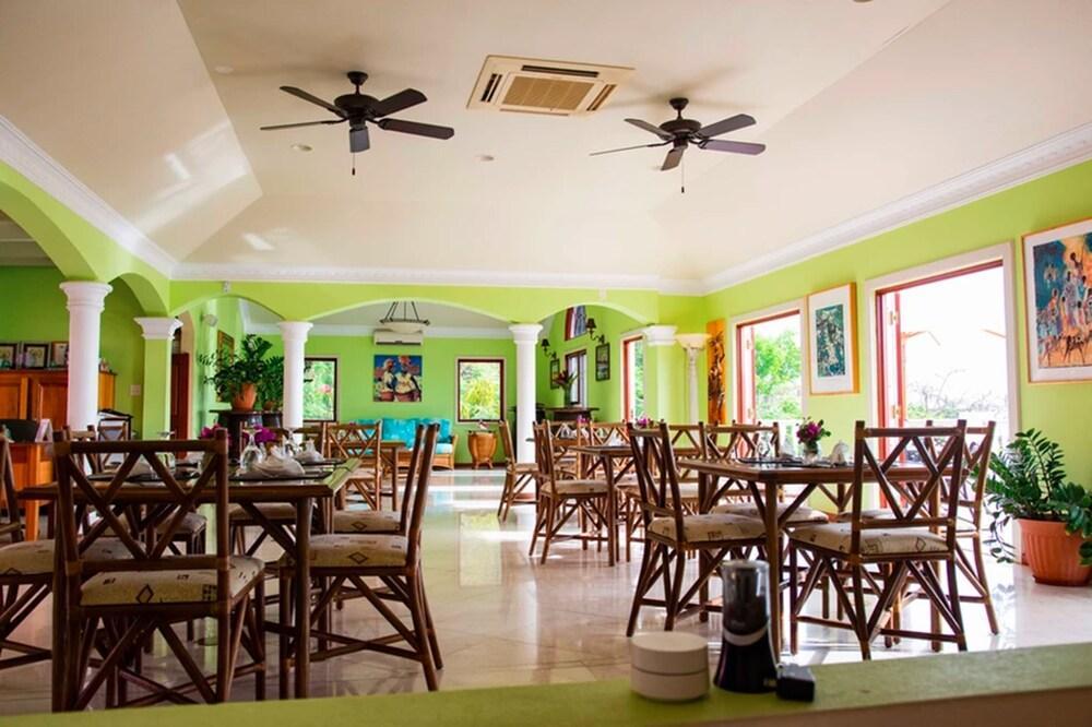 The At Sunset Lane (adults Only) 3*