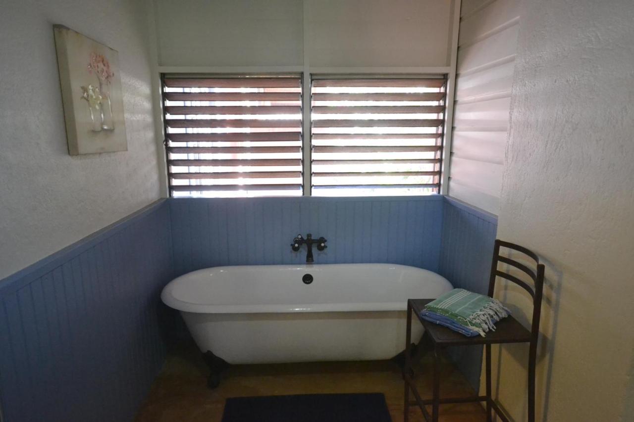 Hotel Katamah Beachfront Guesthouse