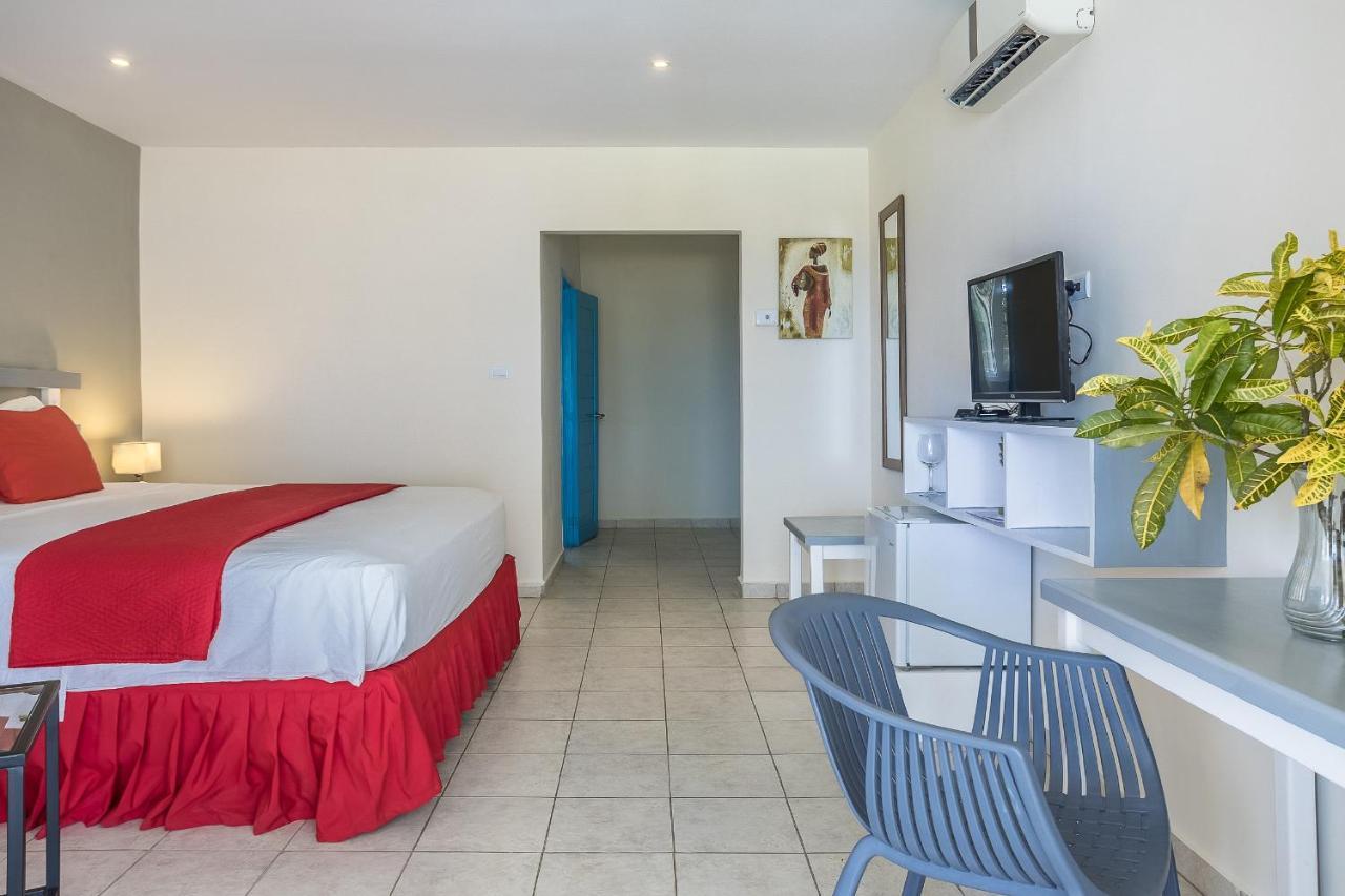 Costarena Beach Hotel