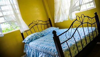 Aanola 3* Castries