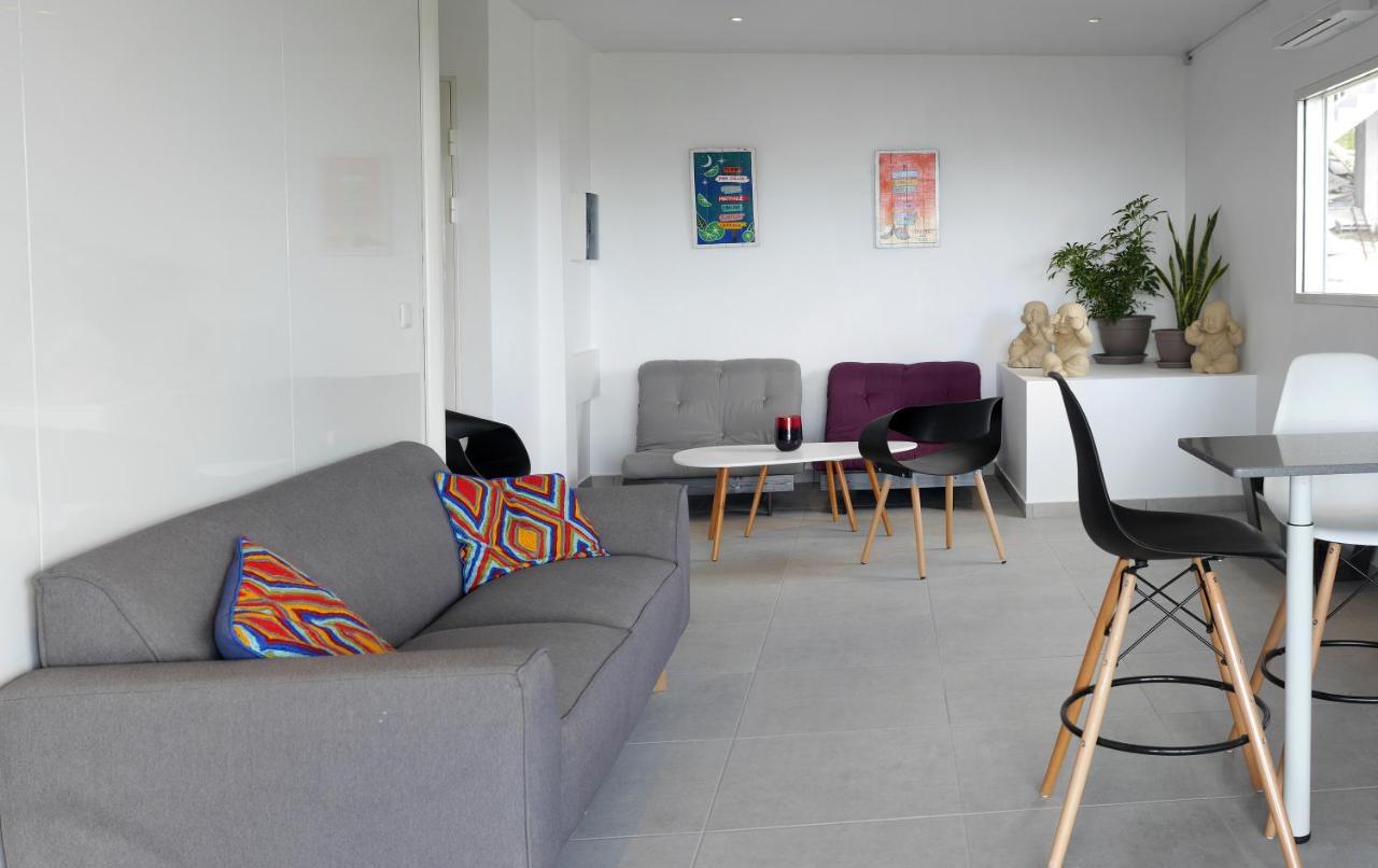 Eden Apartment *
