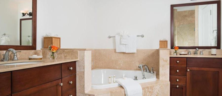 Resort The Tuscany On Grace Bay